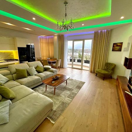 Queen'S Luxury Apartments Lake Tirana Exterior photo