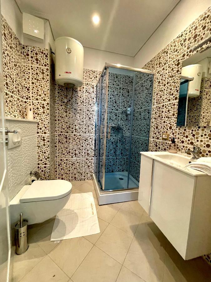 Queen'S Luxury Apartments Lake Tirana Exterior photo